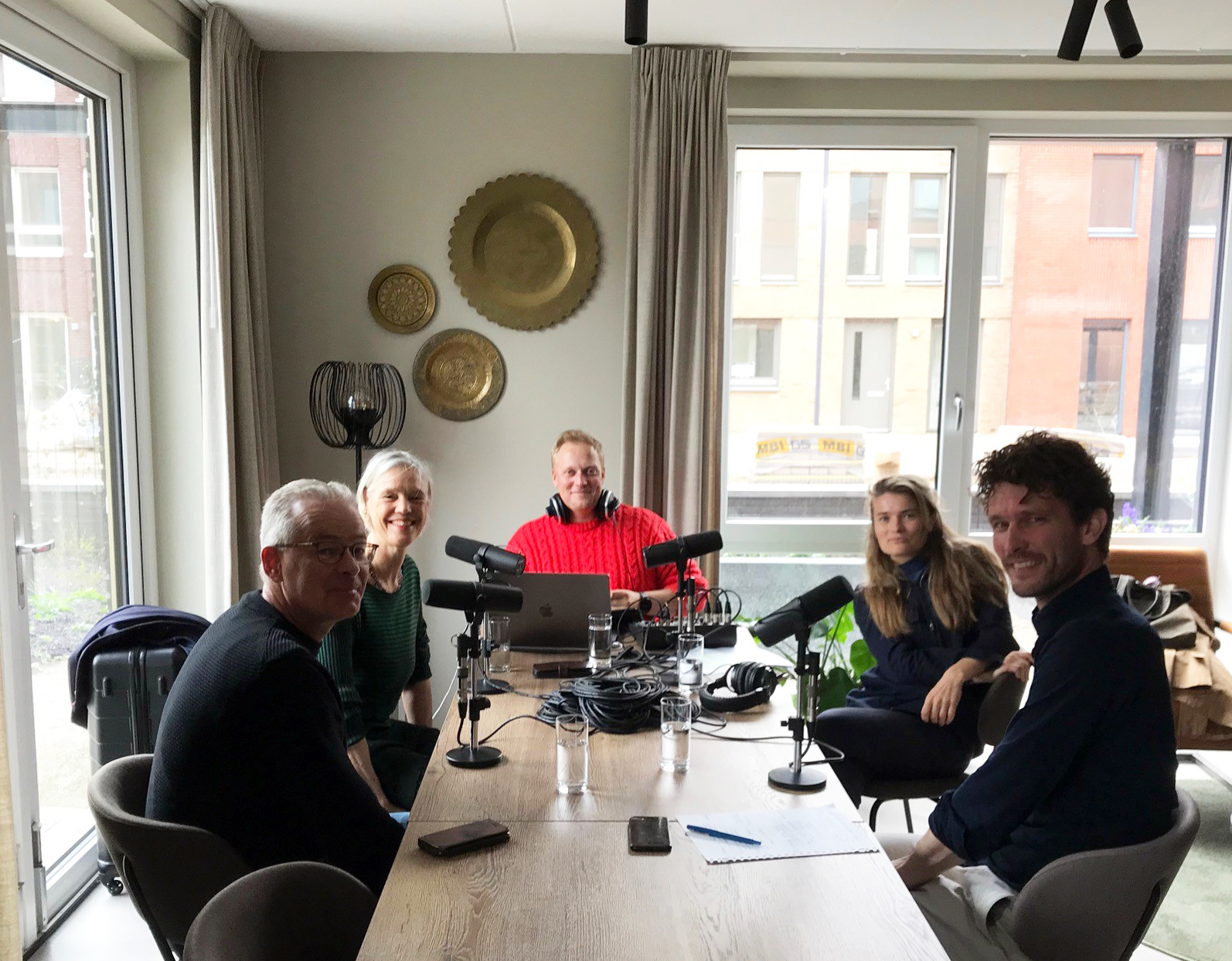 Evelien van Veen was a guest on the podcast “Geclustered Living” for Platform31